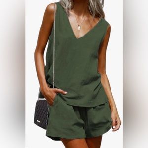 New 2 Piece Outfits Shorts Sets Sleeveless V Neck Tank and High Waisted Shorts L